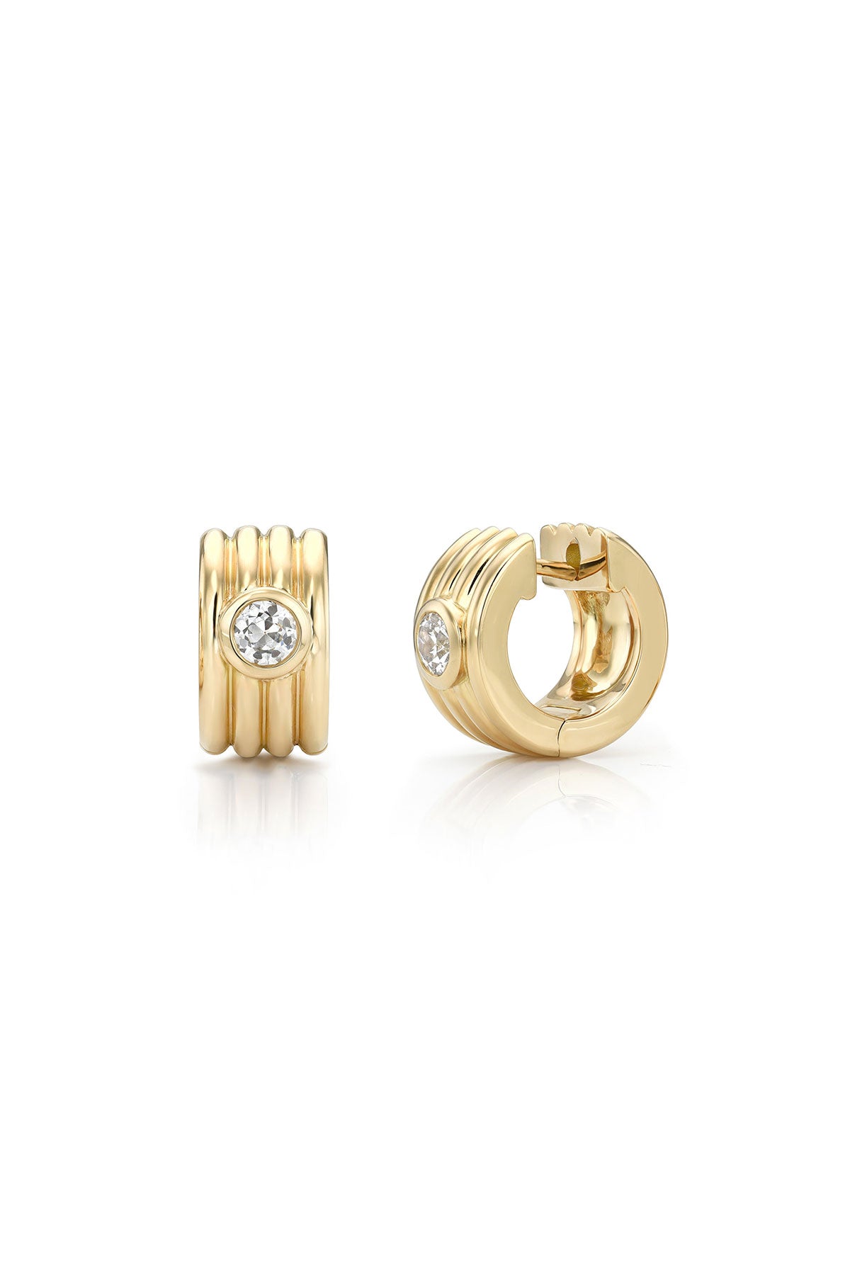 Single Stone | Eleni Ribbed Diamond Huggie Earrings