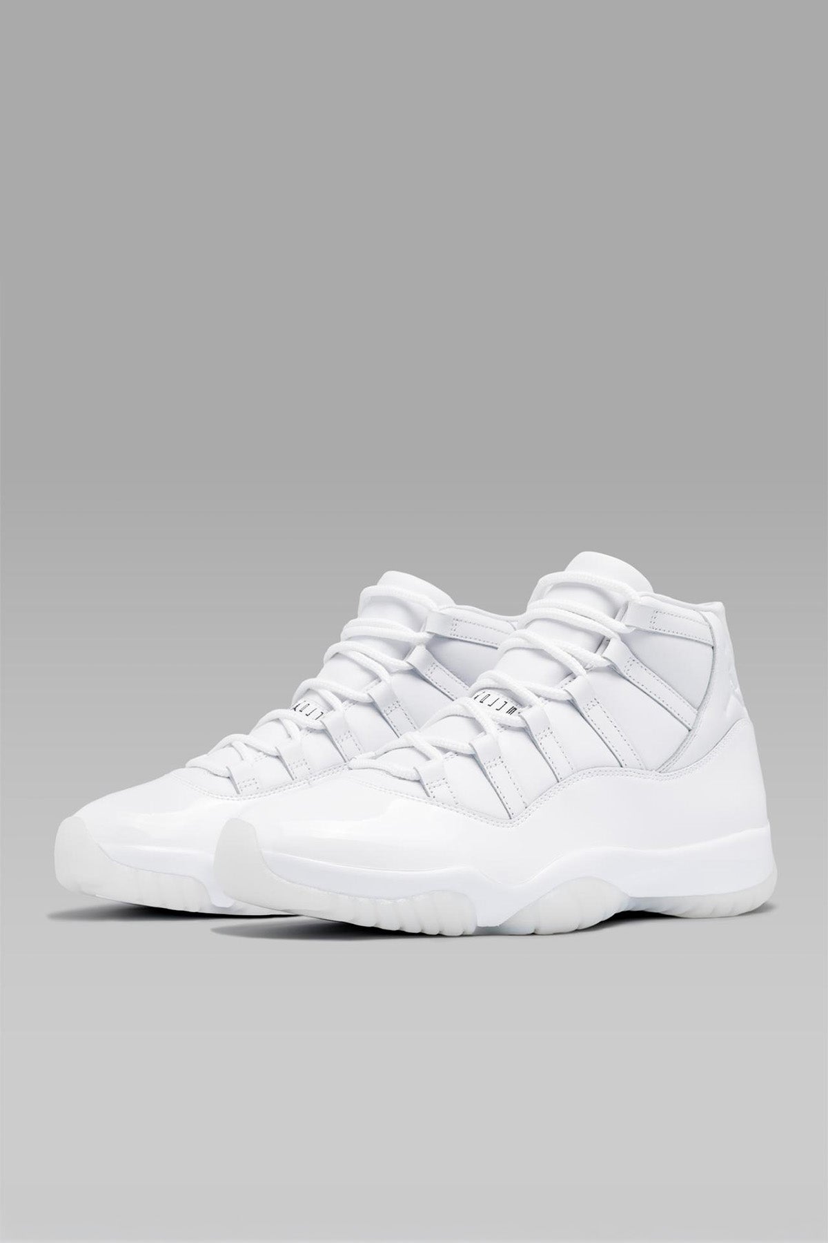COMME des GARÇONS HOMME PLUS | White Air Jordan 11 CDG SP