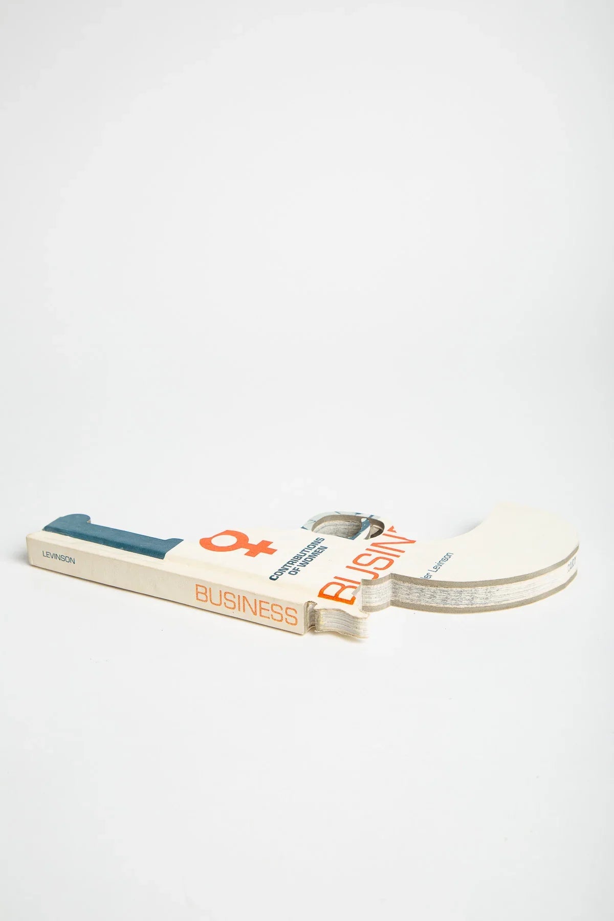 Robert The | Business Carved Bookgun