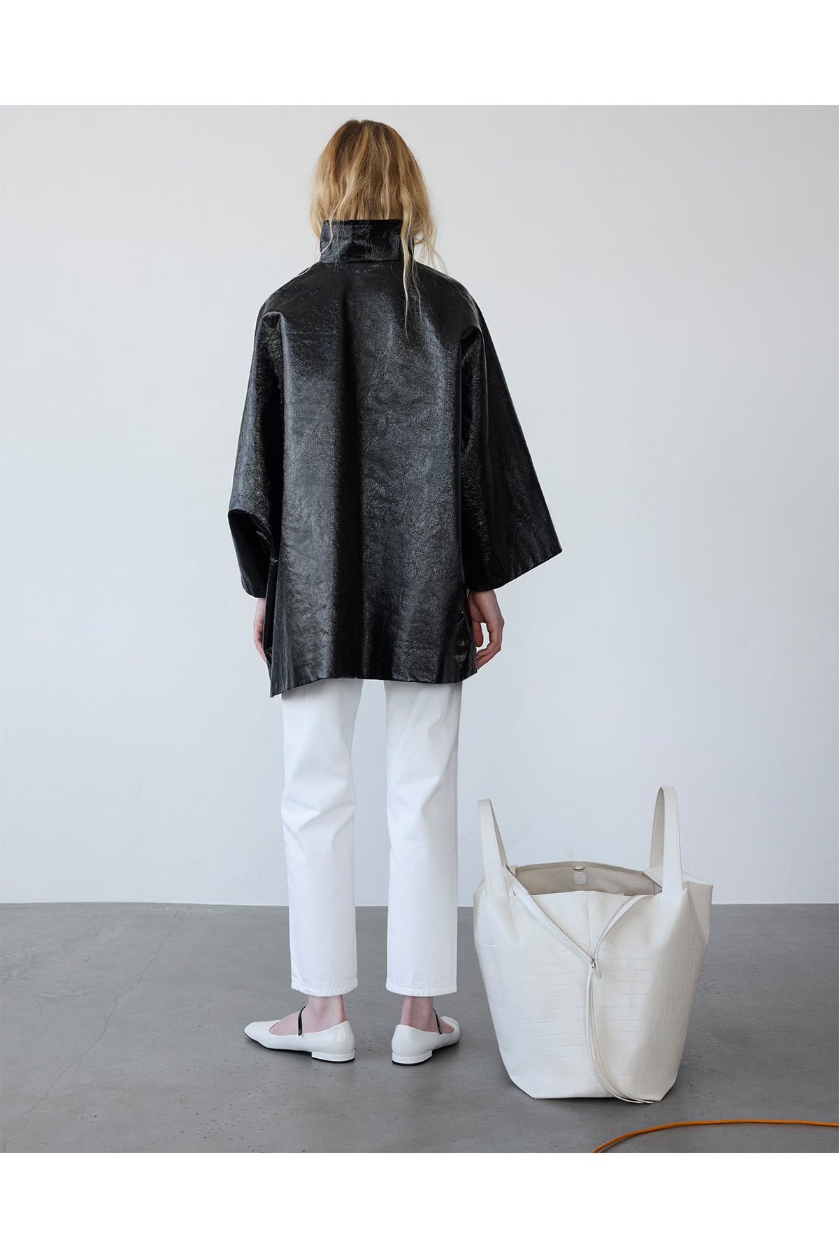 LA MAMA | LM1 White Chalk Croc-Embossed Bag