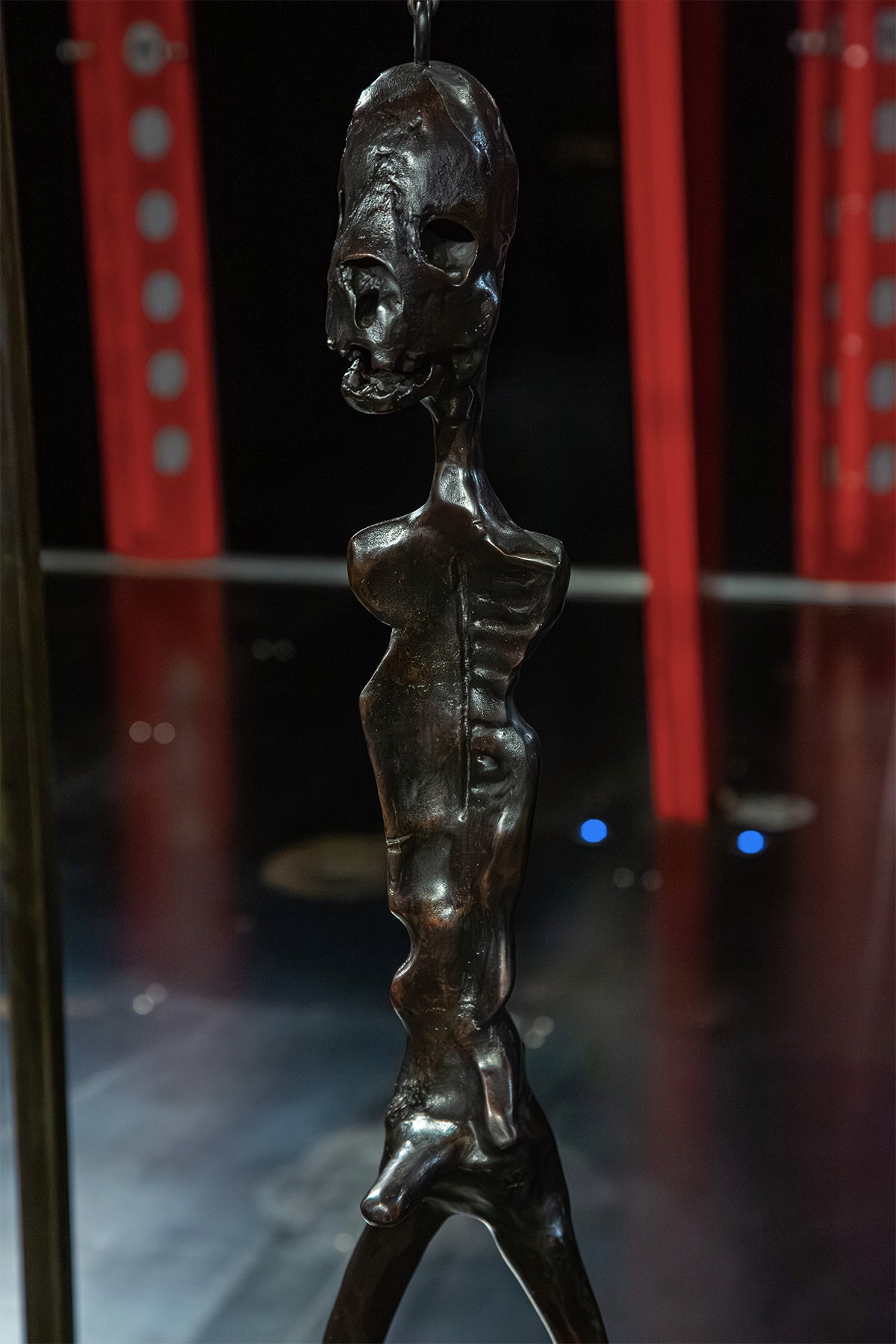 ENFANTS RICHES DÉPRIMÉS | SANS TITRE III (ARMLESS DICKMAN) SCULPTURE