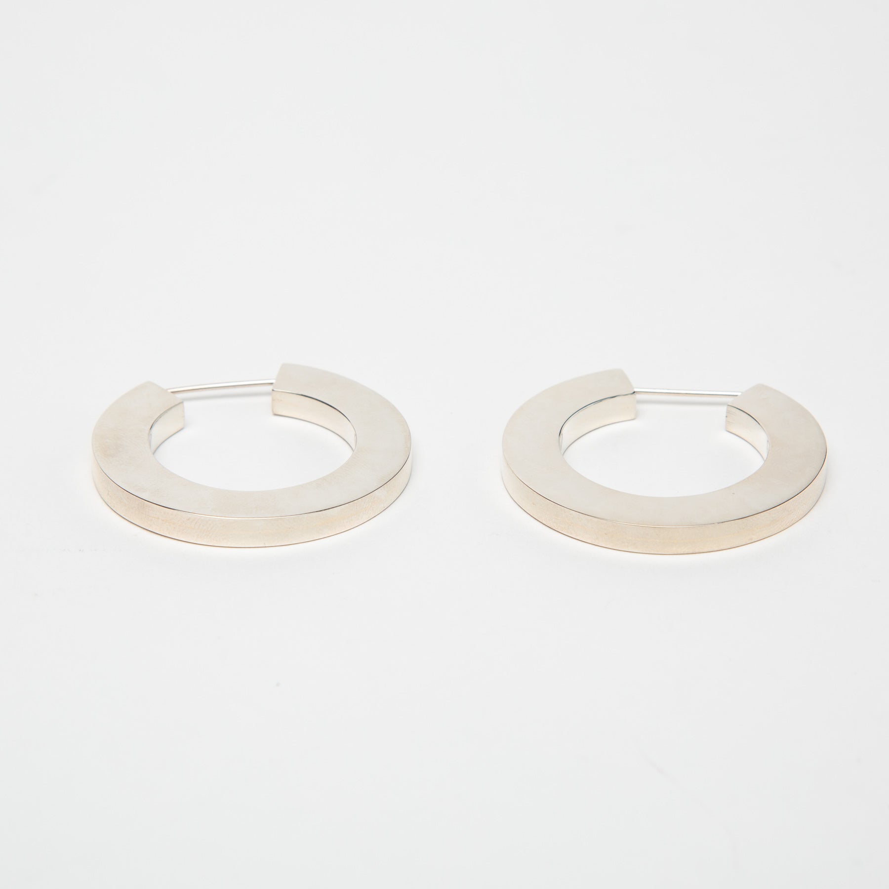 SOPHIE BUHAI | MEDIUM FLAT HOOP EARRINGS - MAXFIELD LA