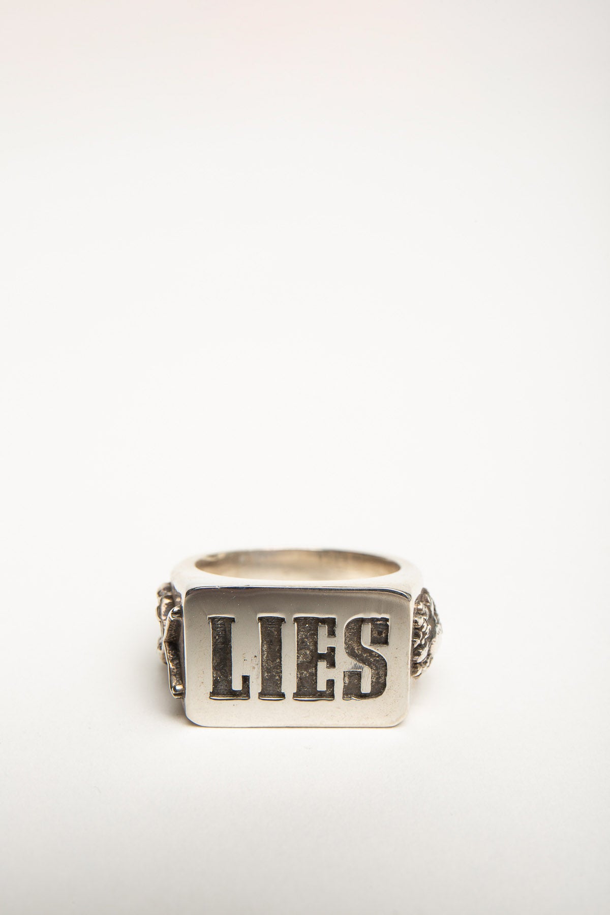 KELLY COLE | GUNS N' ROSES LIES RING - MAXFIELD LA
