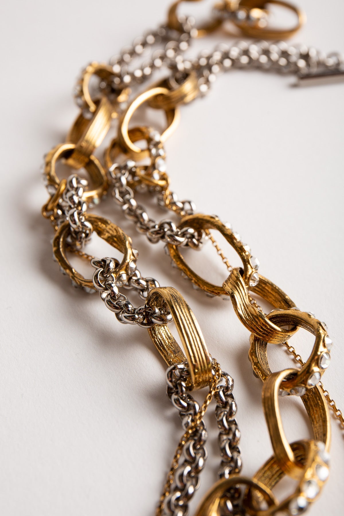 BALENCIAGA | NECKLACE WITH CHAIN CRYSTALS
