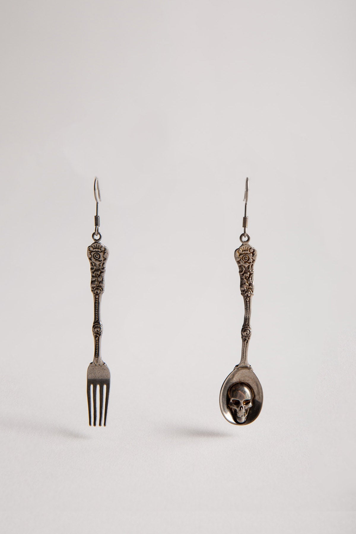 ALEXANDER MCQUEEN | SILVER FORK/SPOON EARRINGS