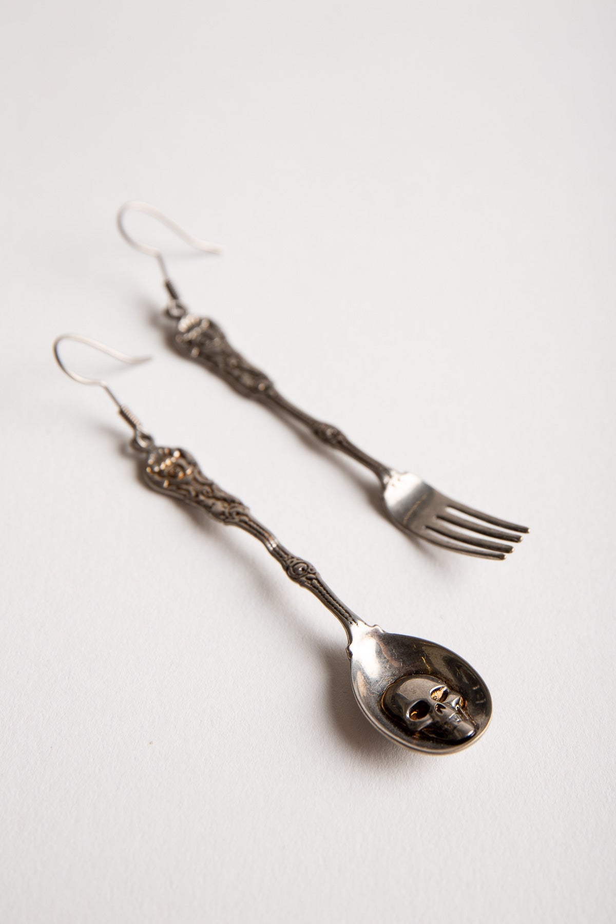 ALEXANDER MCQUEEN | SILVER FORK/SPOON EARRINGS