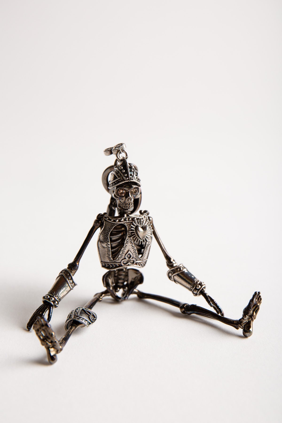 ALEXANDER MCQUEEN | SILVER SKELETON ARMOUR KEYRING