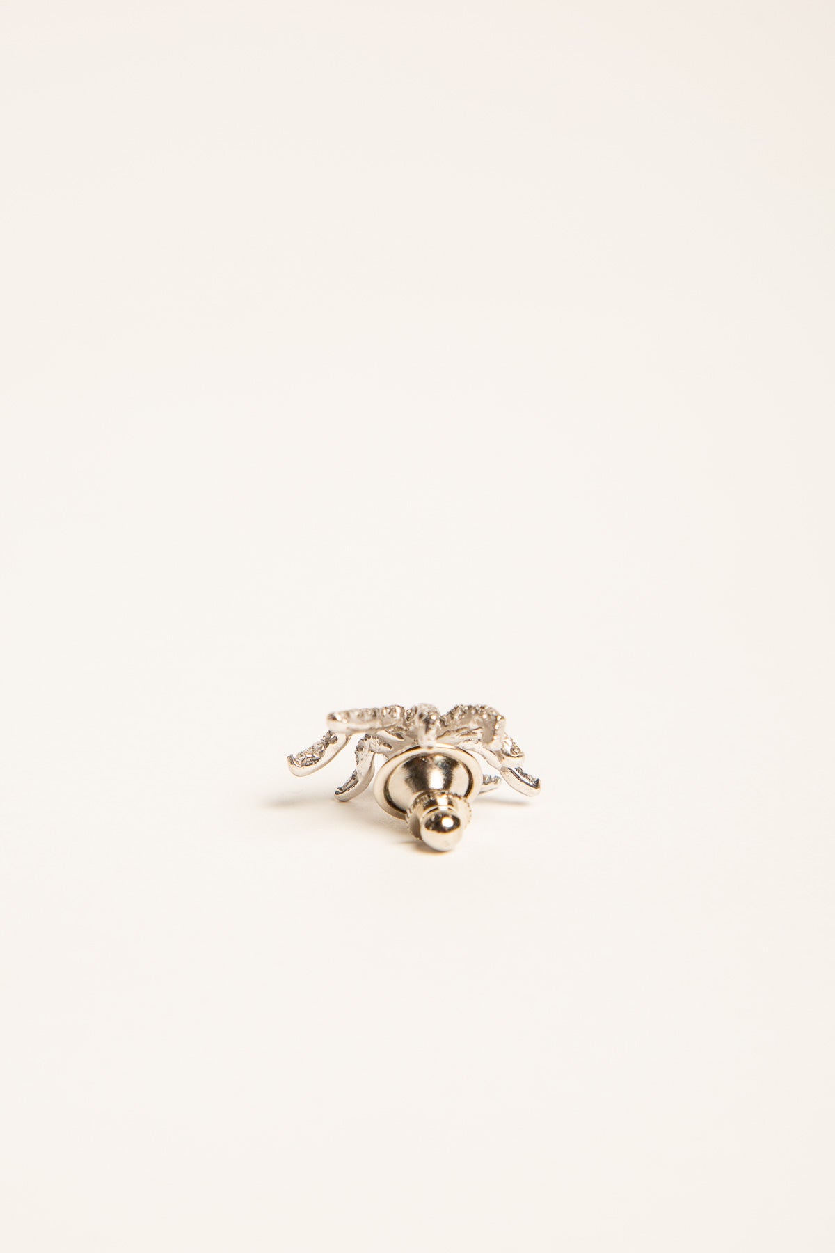 ROGUE BESPOKE | DIAMOND SPIDER PIN - MAXFIELD LA