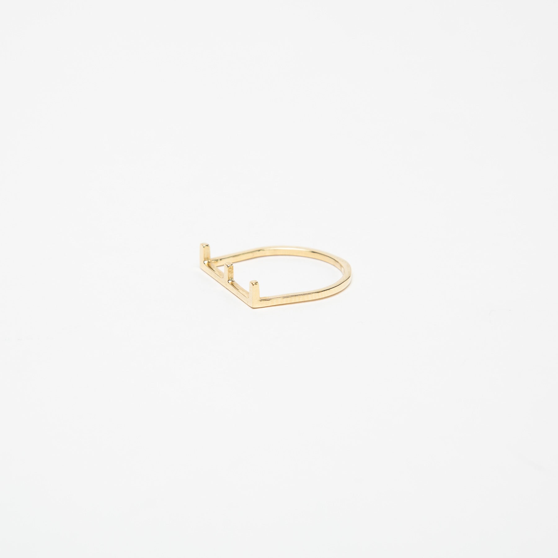 KWIT | 14K YELLOW GOLD LETTER E RING