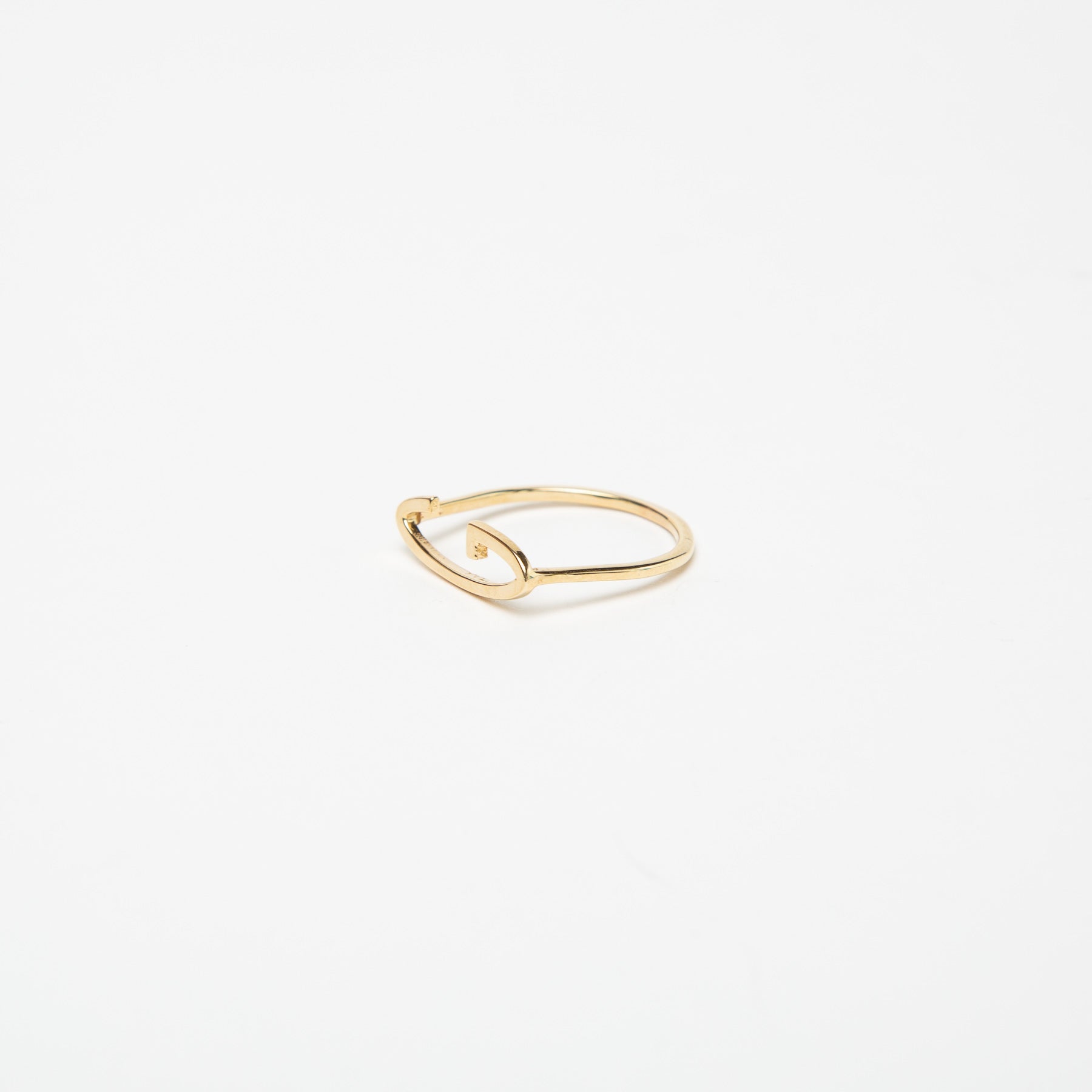 KWIT | 14K GOLD LETTER G RING