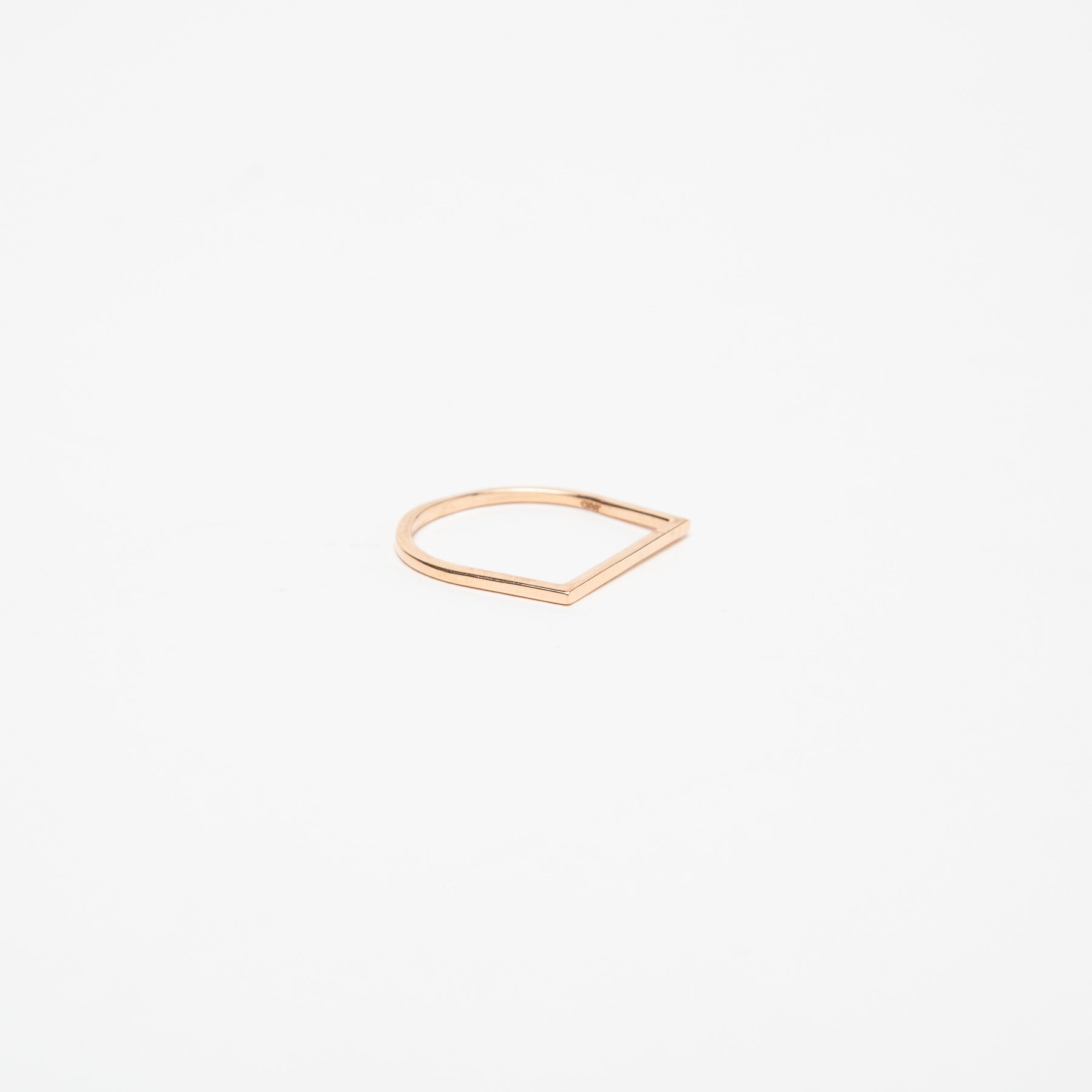 KWIT | 14K GOLD LETTER I RING - MAXFIELD LA