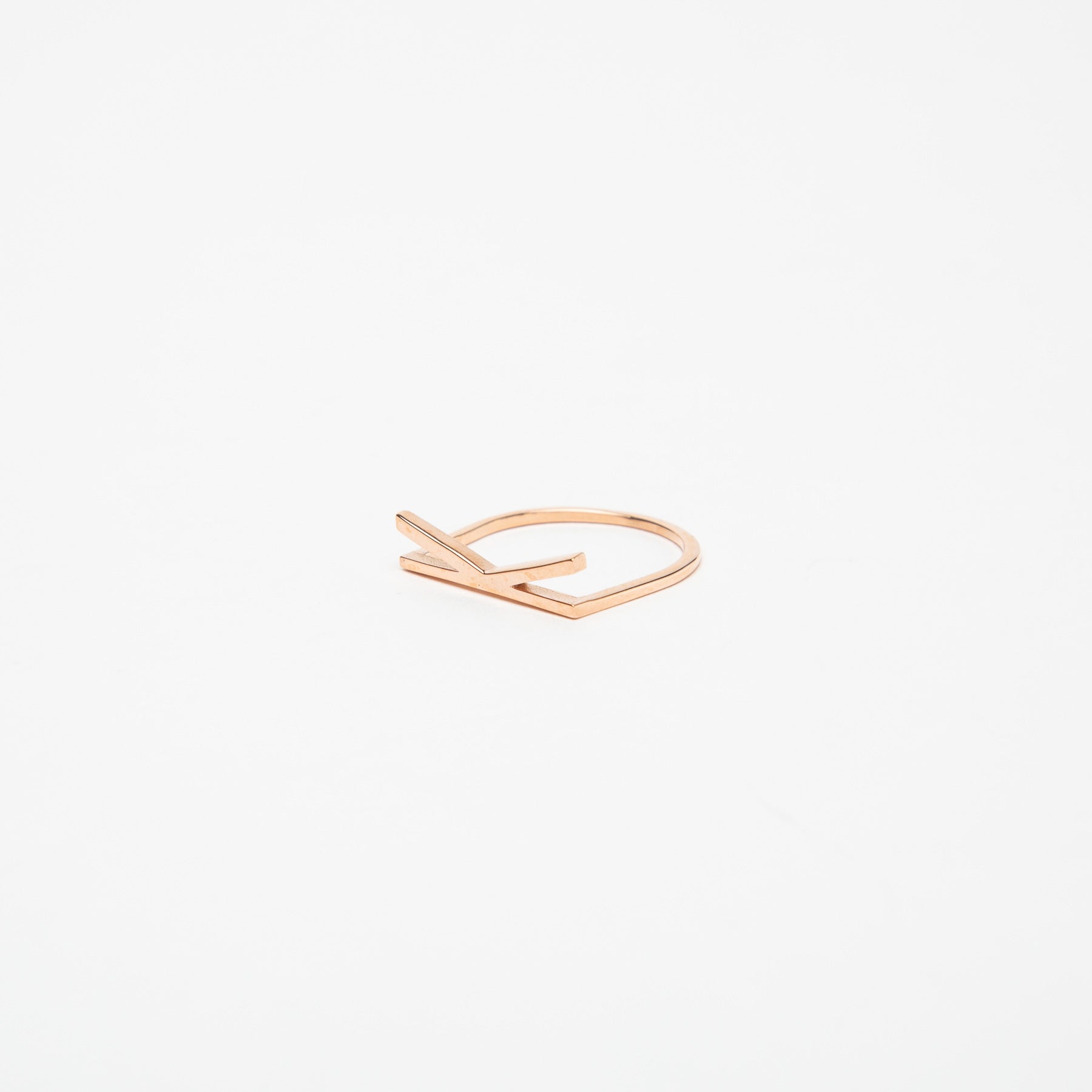 KWIT | 14K ROSE GOLD LETTER K RING