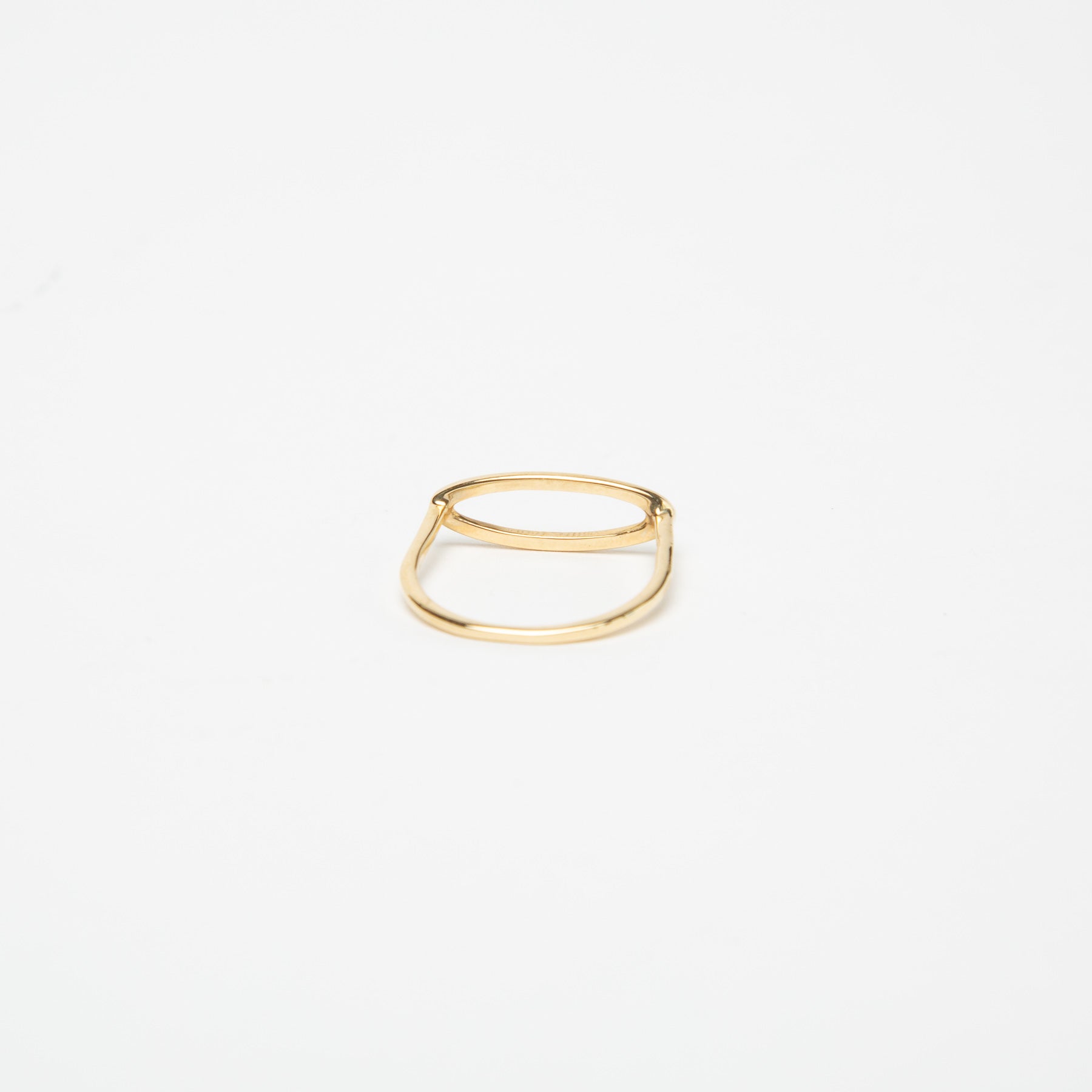 KWIT | 14K GOLD LETTER O RING - MAXFIELD LA