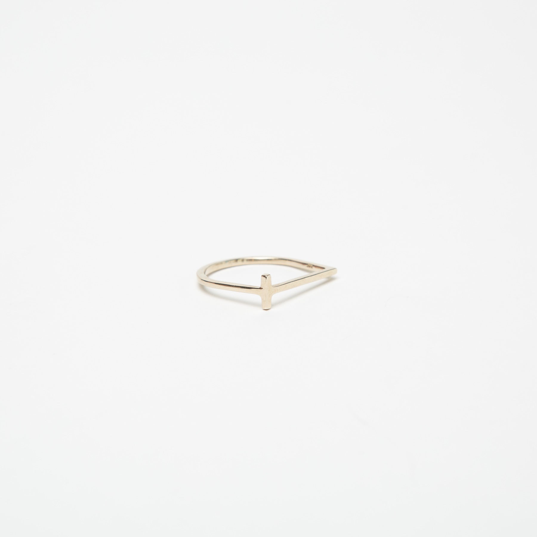 KWIT | 14K WHITE GOLD LETTER T RING