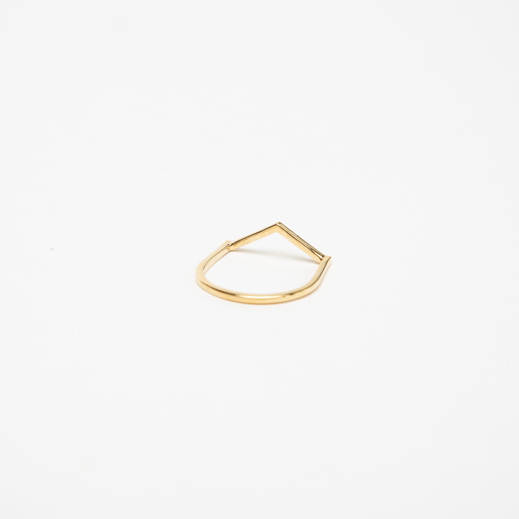 KWIT | LETTER V DIAMOND RING - MAXFIELD LA