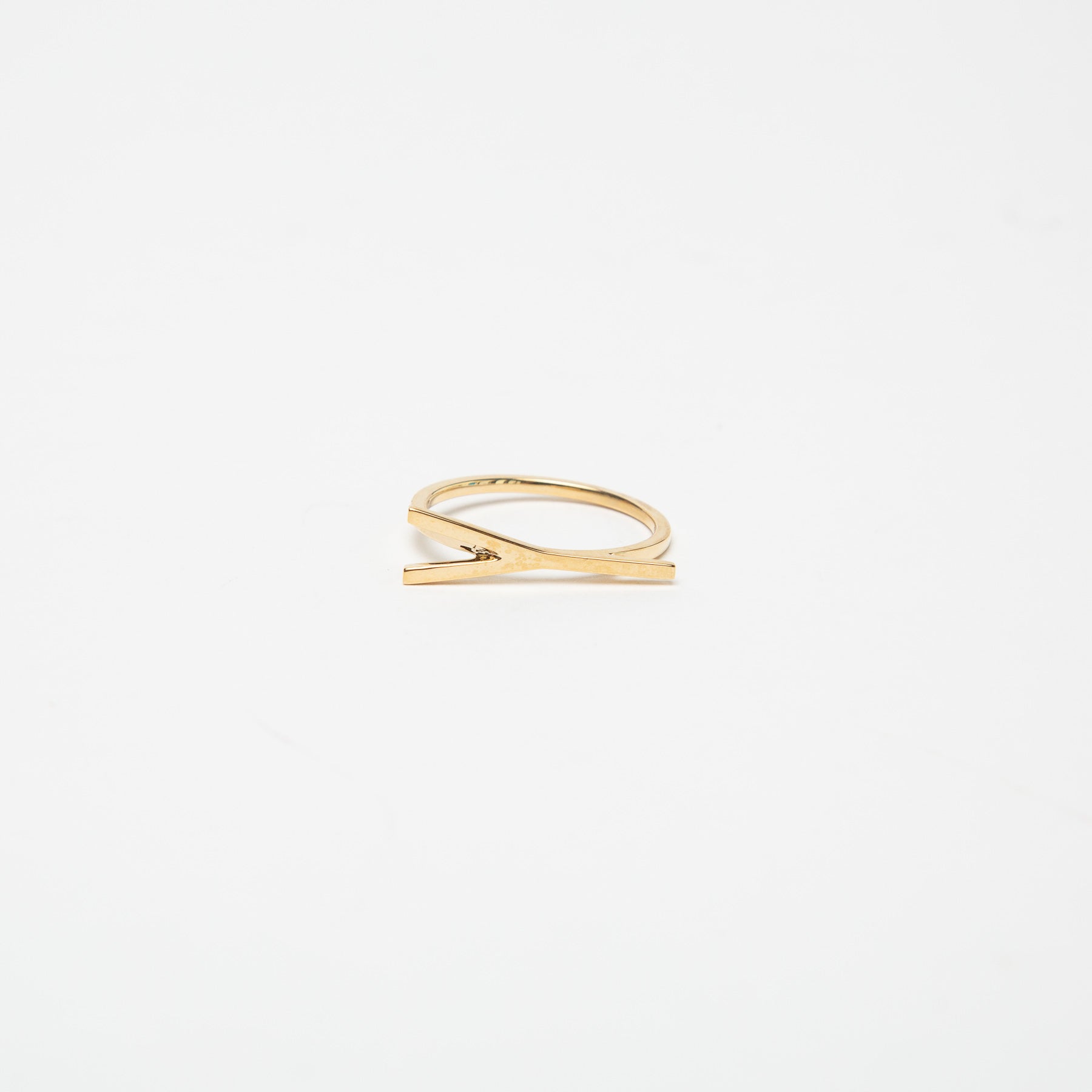 KWIT | 14K GOLD LETTER Y RING - MAXFIELD LA