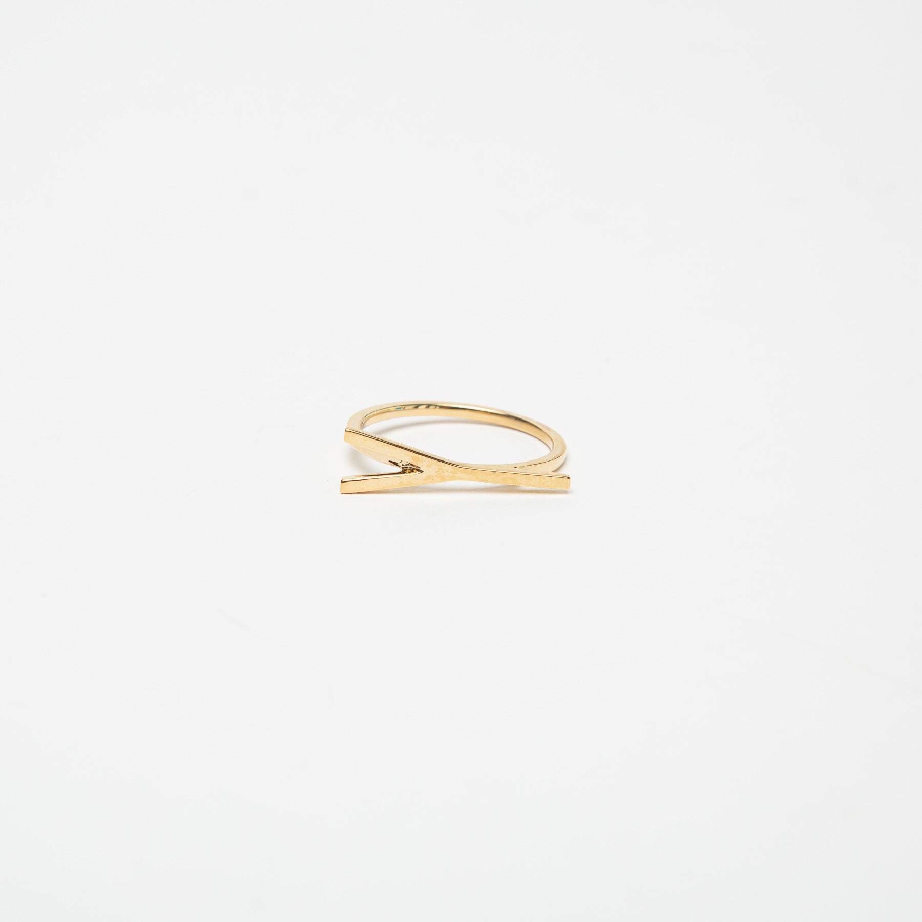 KWIT | 14K GOLD LETTER Y RING