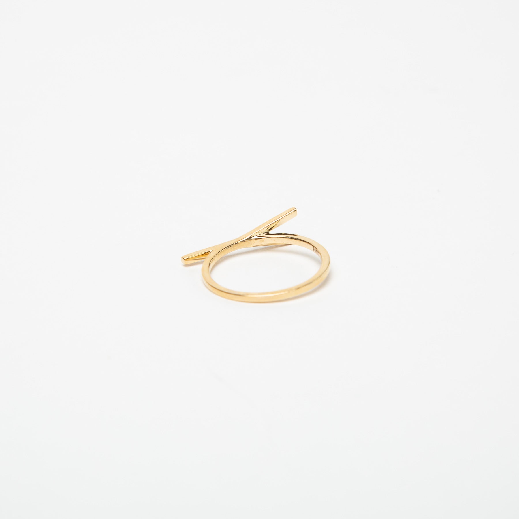 KWIT | 14K GOLD LETTER Y RING - MAXFIELD LA