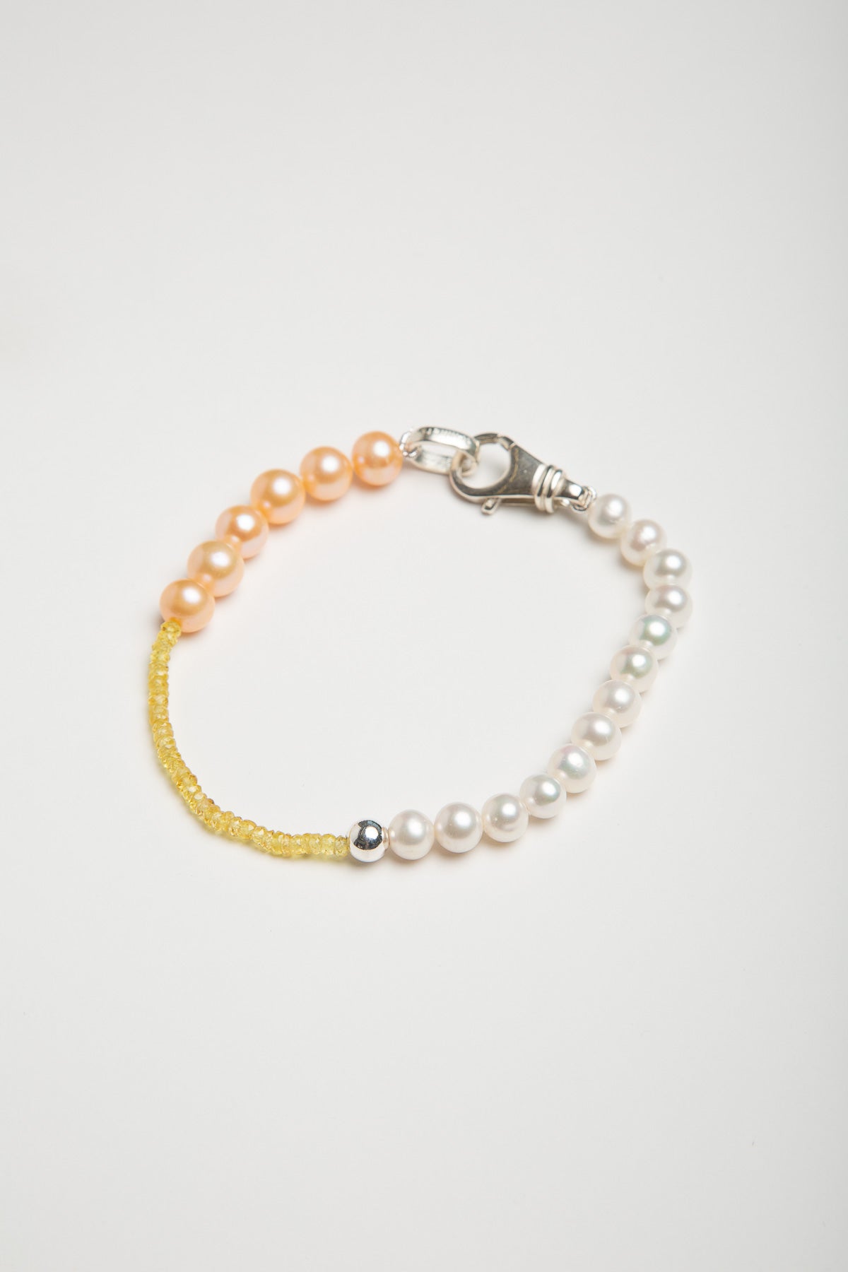 TRIN-KET | WHITE/PEACH FRESHWATER PEARL YELLOW SAPPHIRE BRACELET