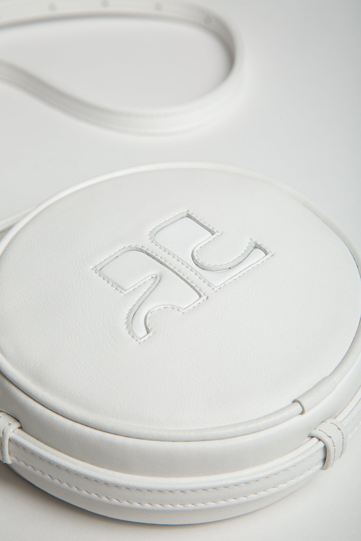 COURRÈGES | SMALL LEATHER CIRCLE BAG