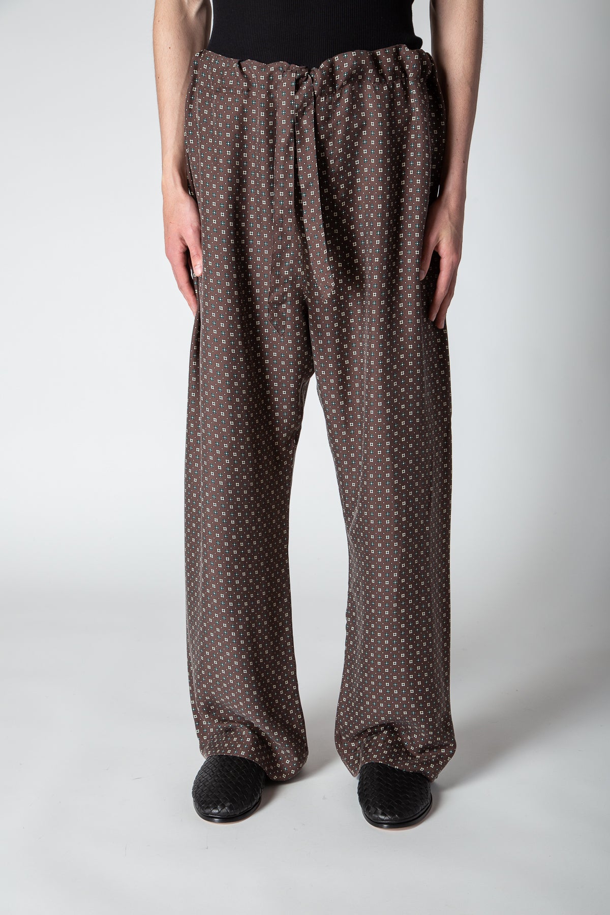 MAISON MARGIELA | PRINTED SILK SATIN PANTS