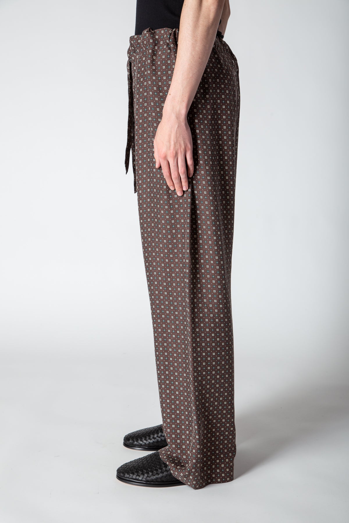 MAISON MARGIELA | PRINTED SILK SATIN PANTS