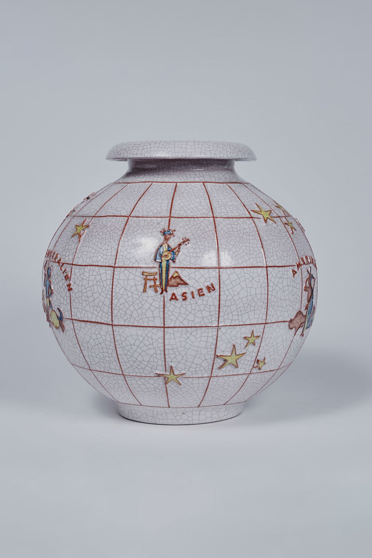 MAXFIELD PRIVATE COLLECTION | CERAMIC WORLD MAP VASE - MAXFIELD LA