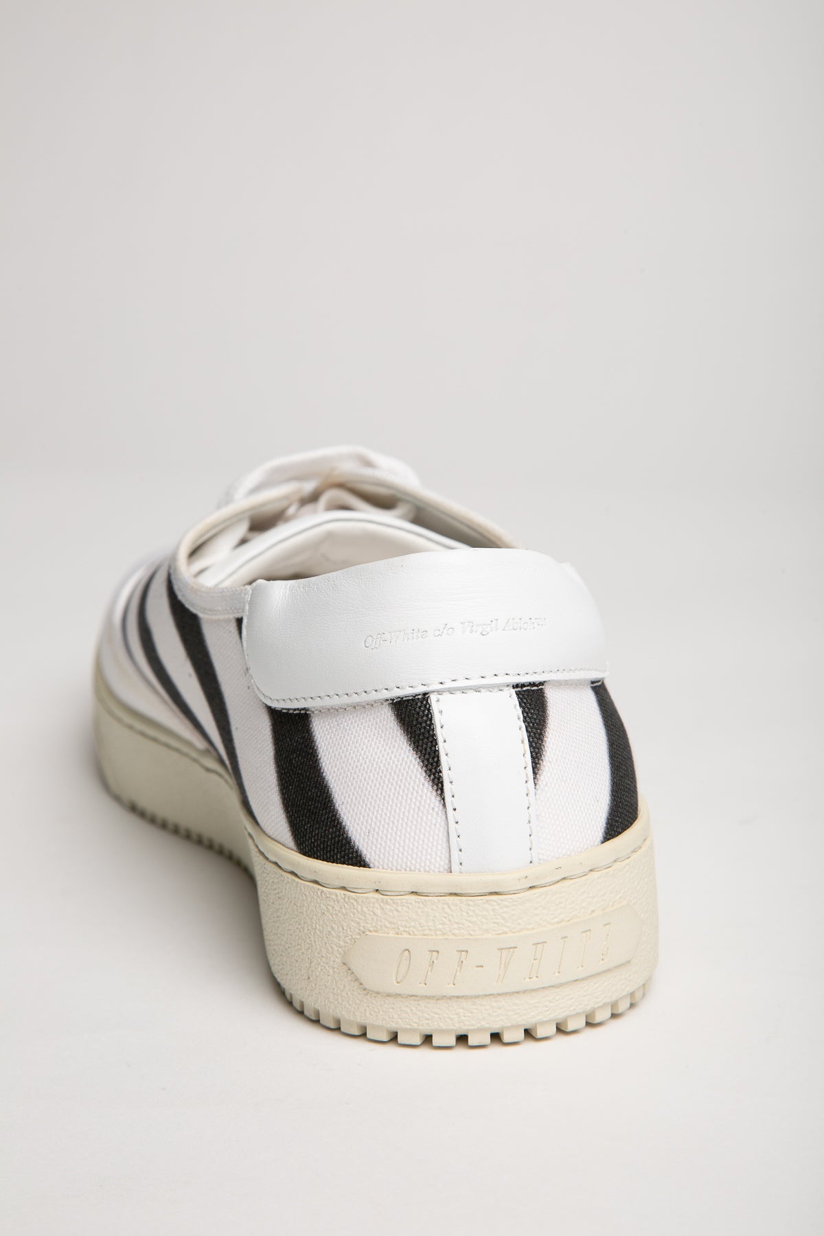 OFF-WHITE | SPRAY AUTHENTIC VANS - MAXFIELD LA