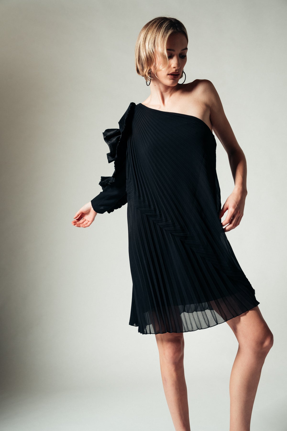 GIVENCHY | ONE SHOULDER PLEATED DRESS