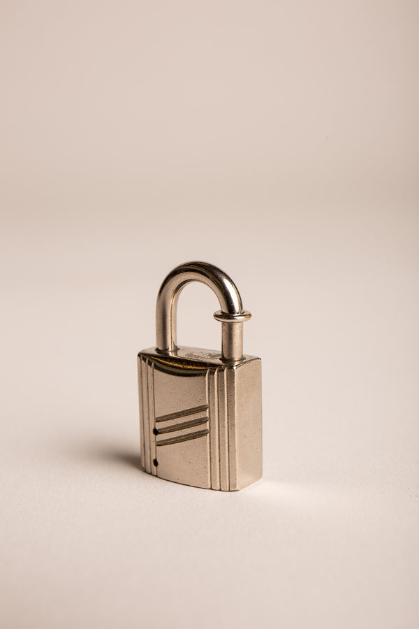 MAXFIELD PRIVATE COLLECTION | 1998 HERMÈS LOCK KEYRING