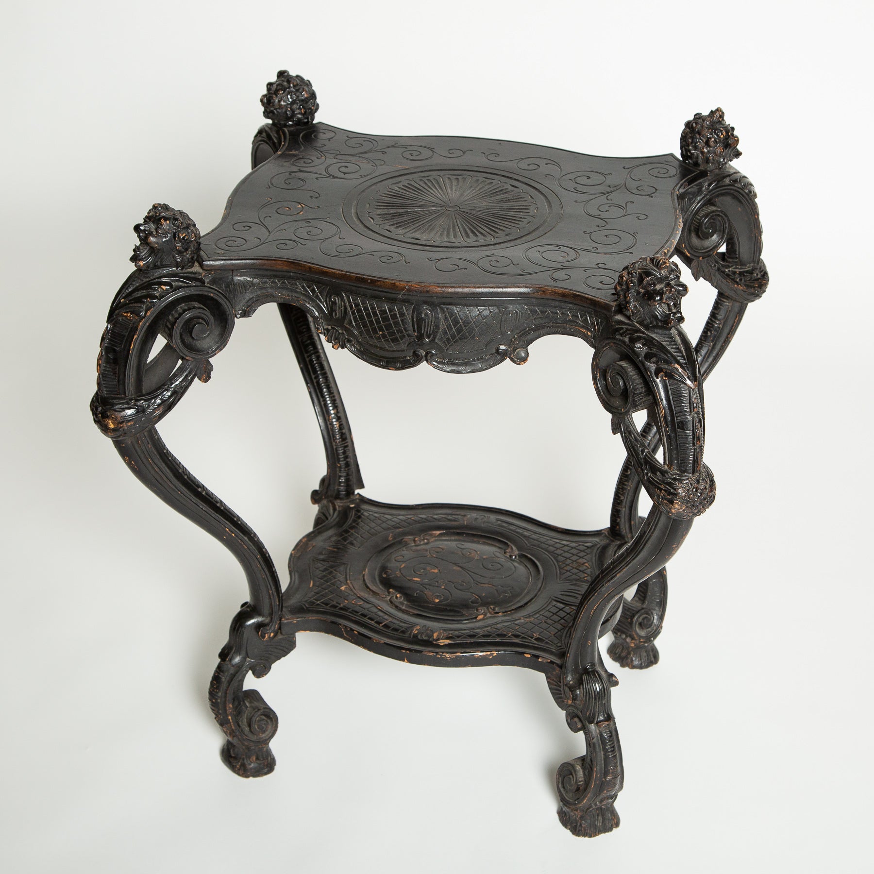 MAXFIELD PRIVATE COLLECTION | 19TH CENTURY CURVED DEVIL TABLE