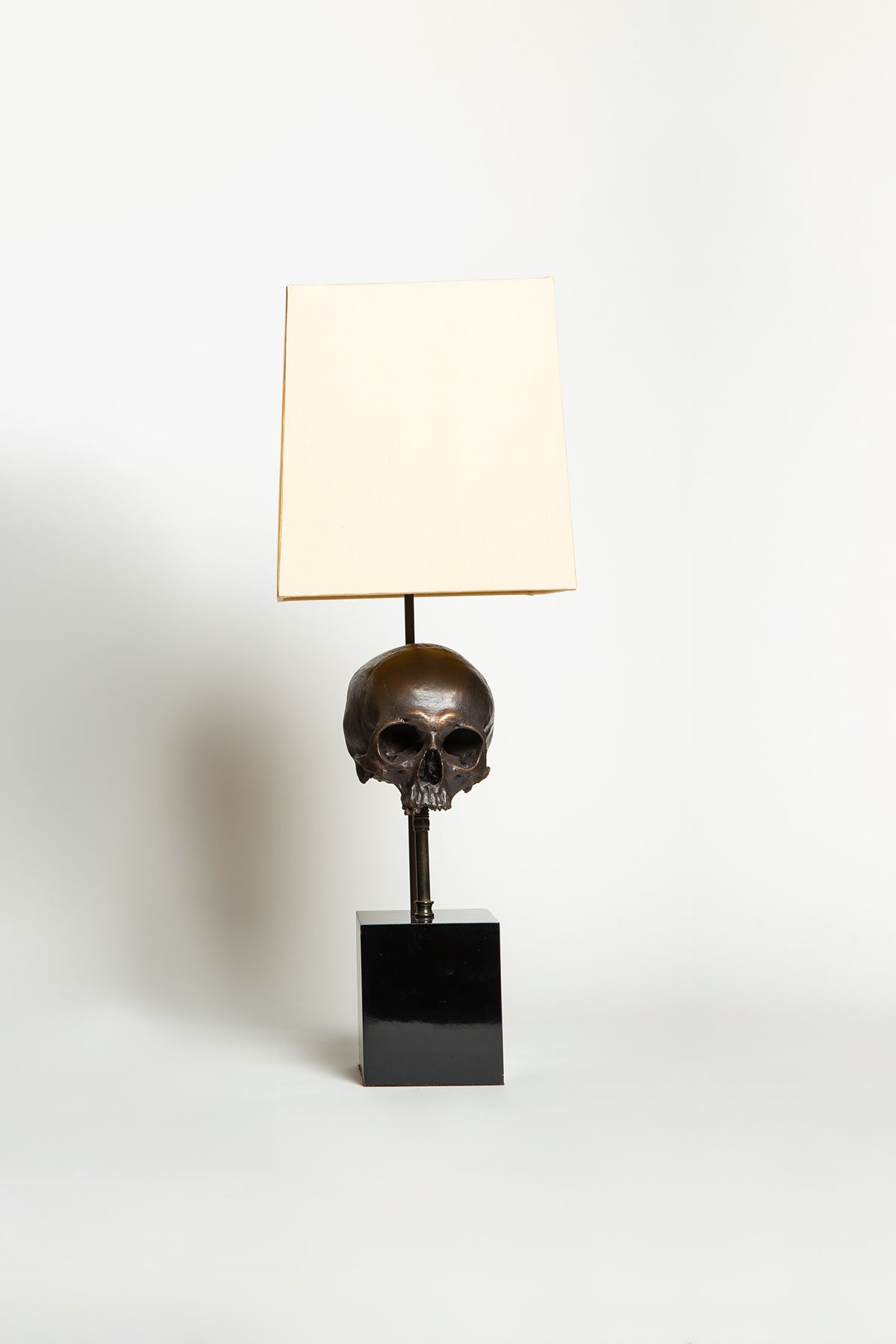 MAXFIELD PRIVATE COLLECTION | SKULL TABLE LAMP - MAXFIELD LA