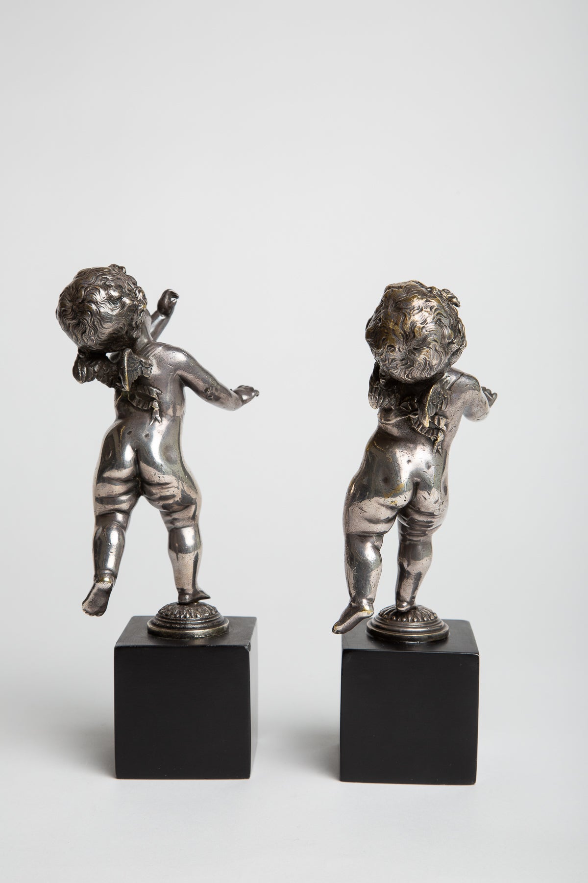 MAXFIELD PRIVATE COLLECTION | PAIR OF PUTTI BOOKENDS