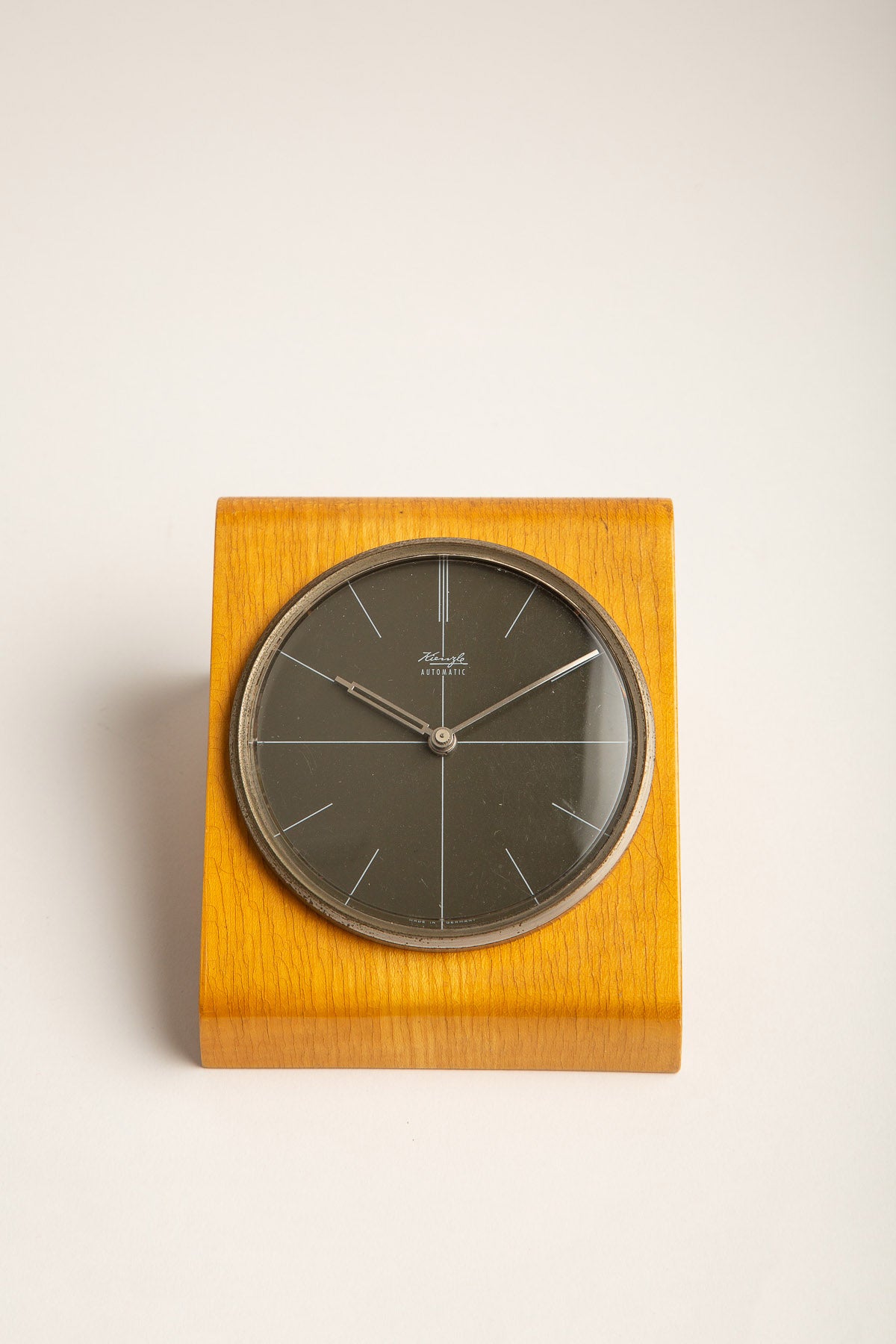 MAXFIELD PRIVATE COLLECTION | KIENZLE 1960'S MODERNIST DESK CLOCK