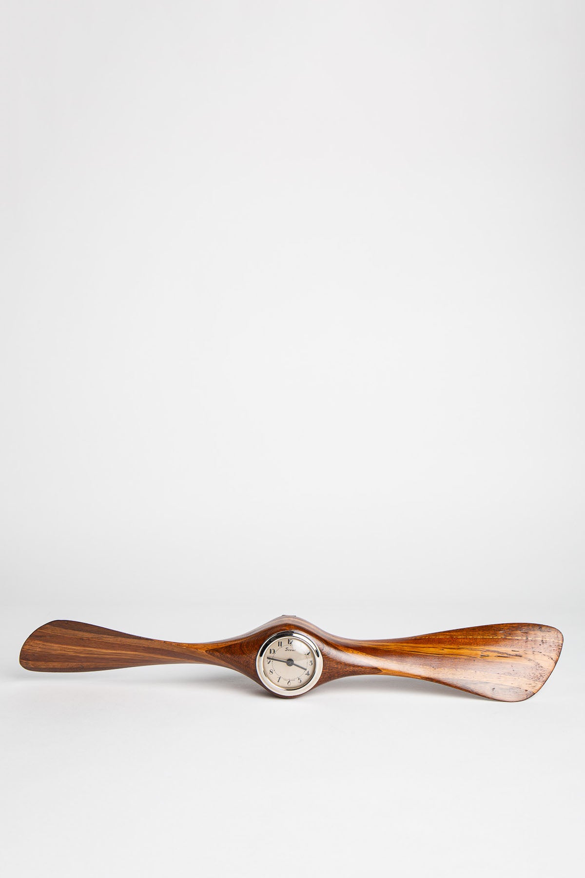 MAXFIELD PRIVATE COLLECTION | VINTAGE PROPELLER CLOCK
