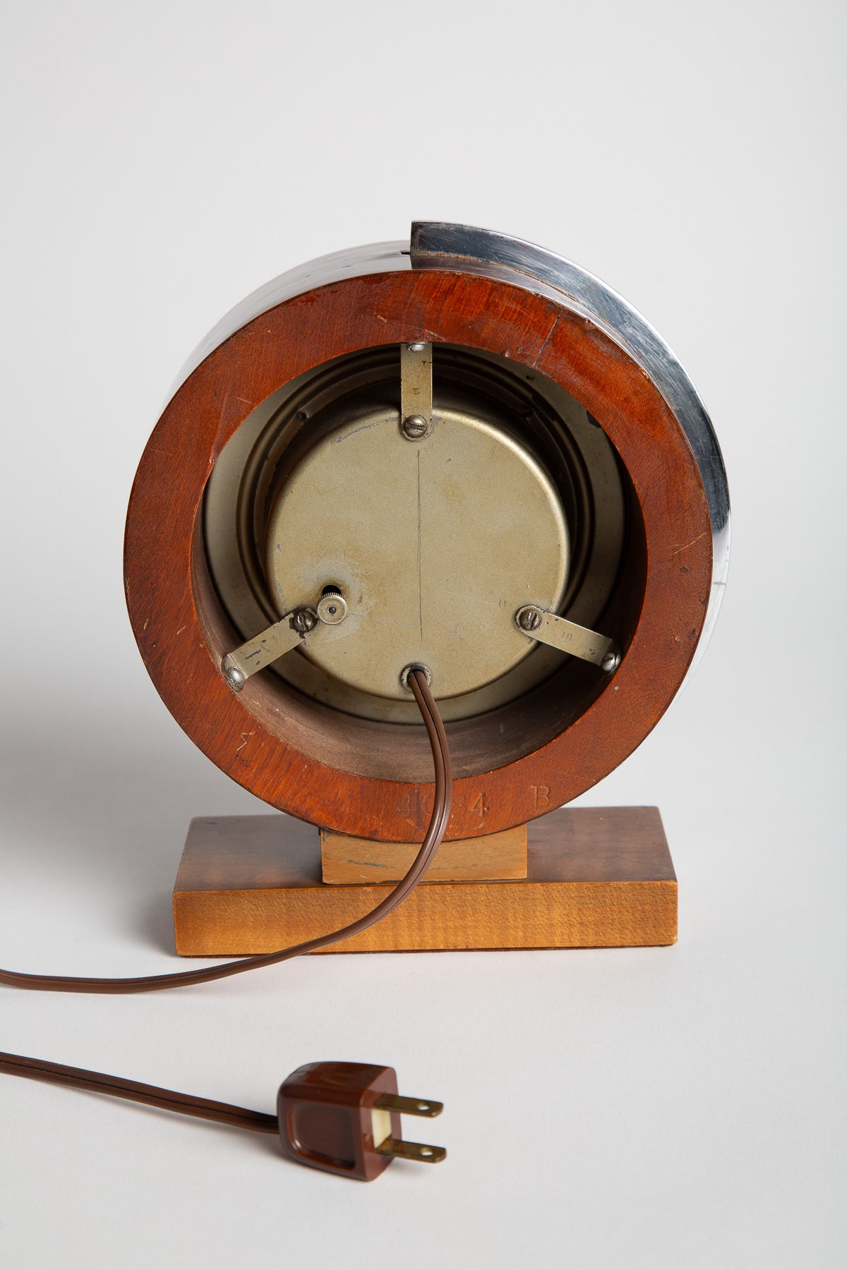 HERMAN MILLER | GILBERT ROHDE WORLD’S FAIR CLOCK