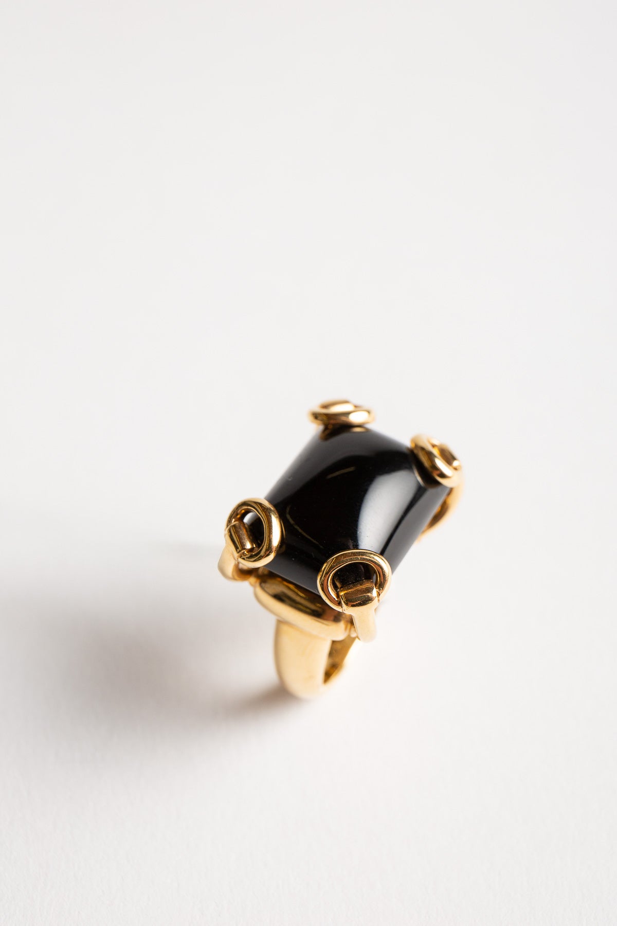 MAXFIELD PRIVATE COLLECTION | 1960'S ONYX RING