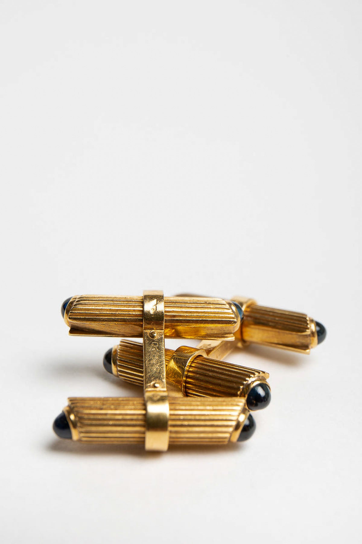 CARTIER | 18K GOLD SAPPHIRE CUFFLINKS
