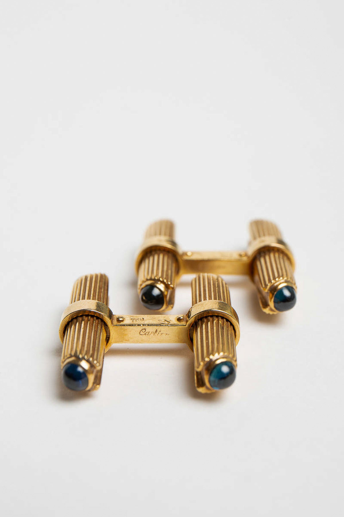CARTIER | 18K GOLD SAPPHIRE CUFFLINKS