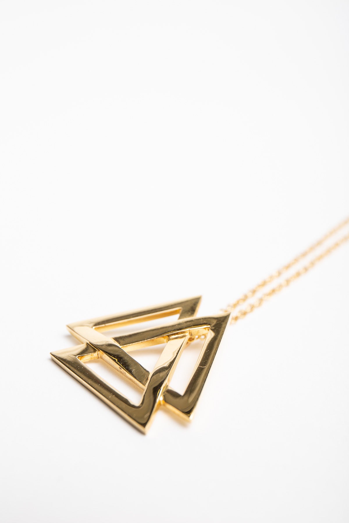 SARAH JANE WILDE | BLACK STAR GOLD NECKLACE - MAXFIELD LA