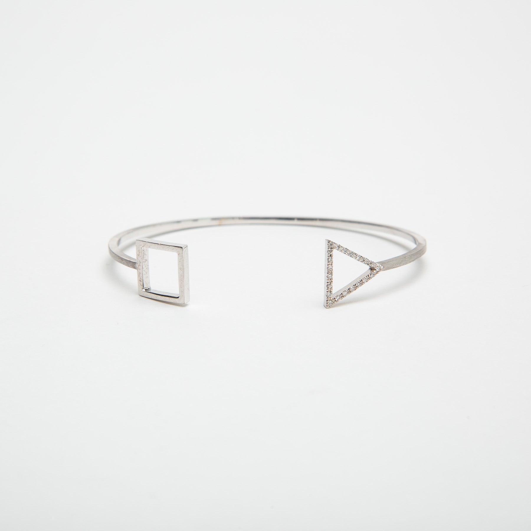 HADAR NORNBERG | SQUARE & TRIANGLE DIAMOND BRACELET