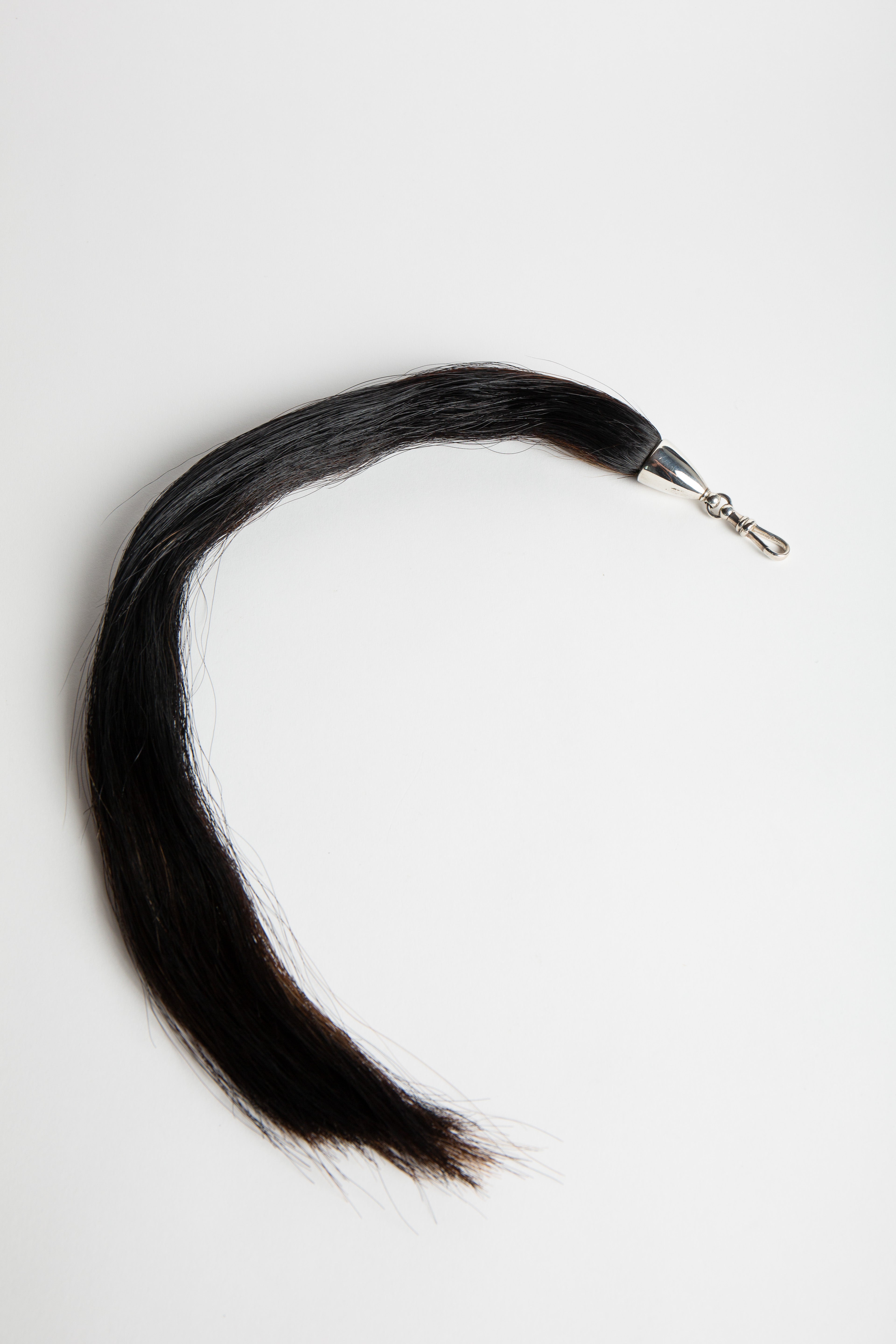 BETONY | HORSE WHIP PENDANT