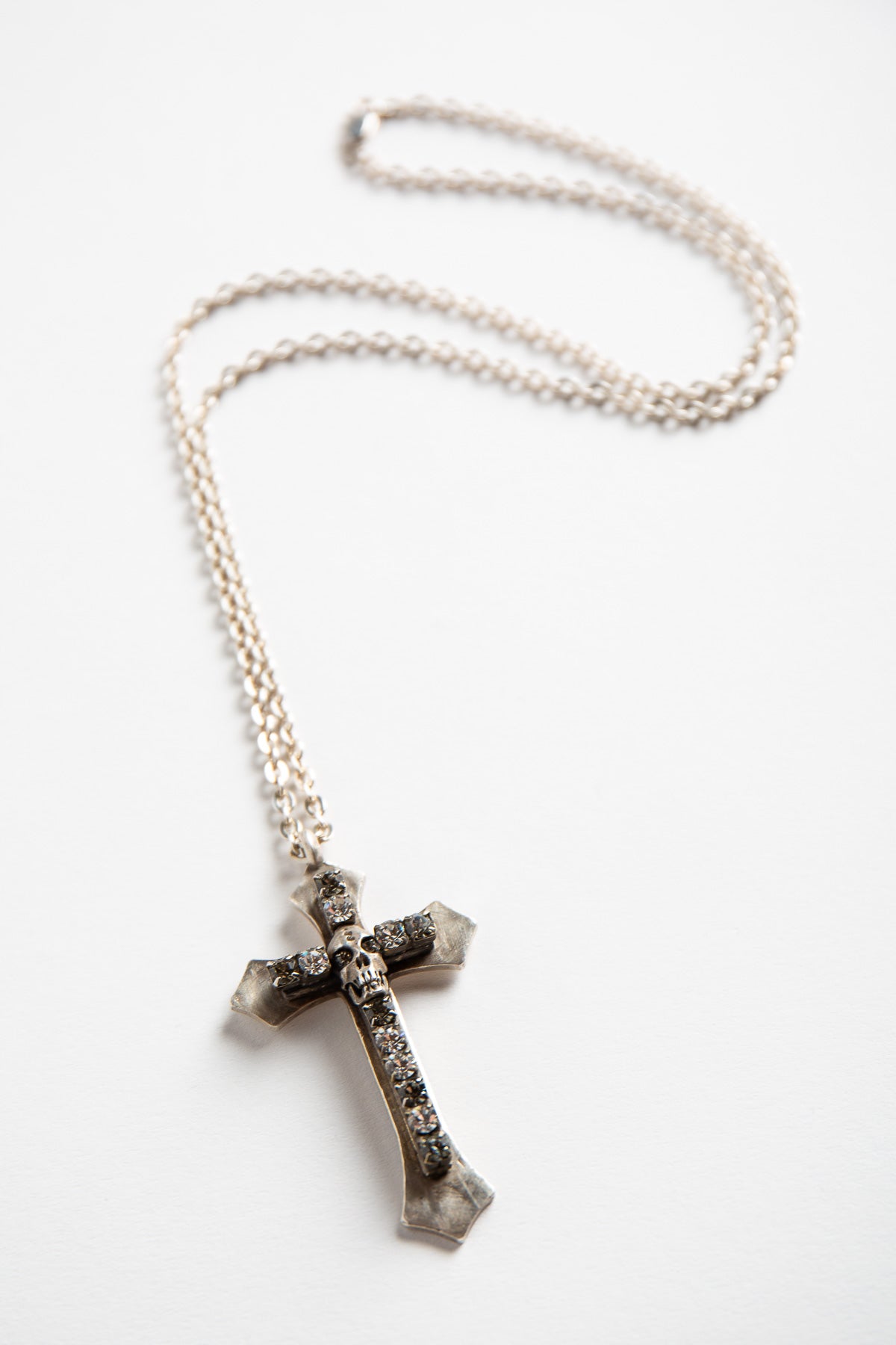 MANIAC | LARGE CROSS NECKLACE