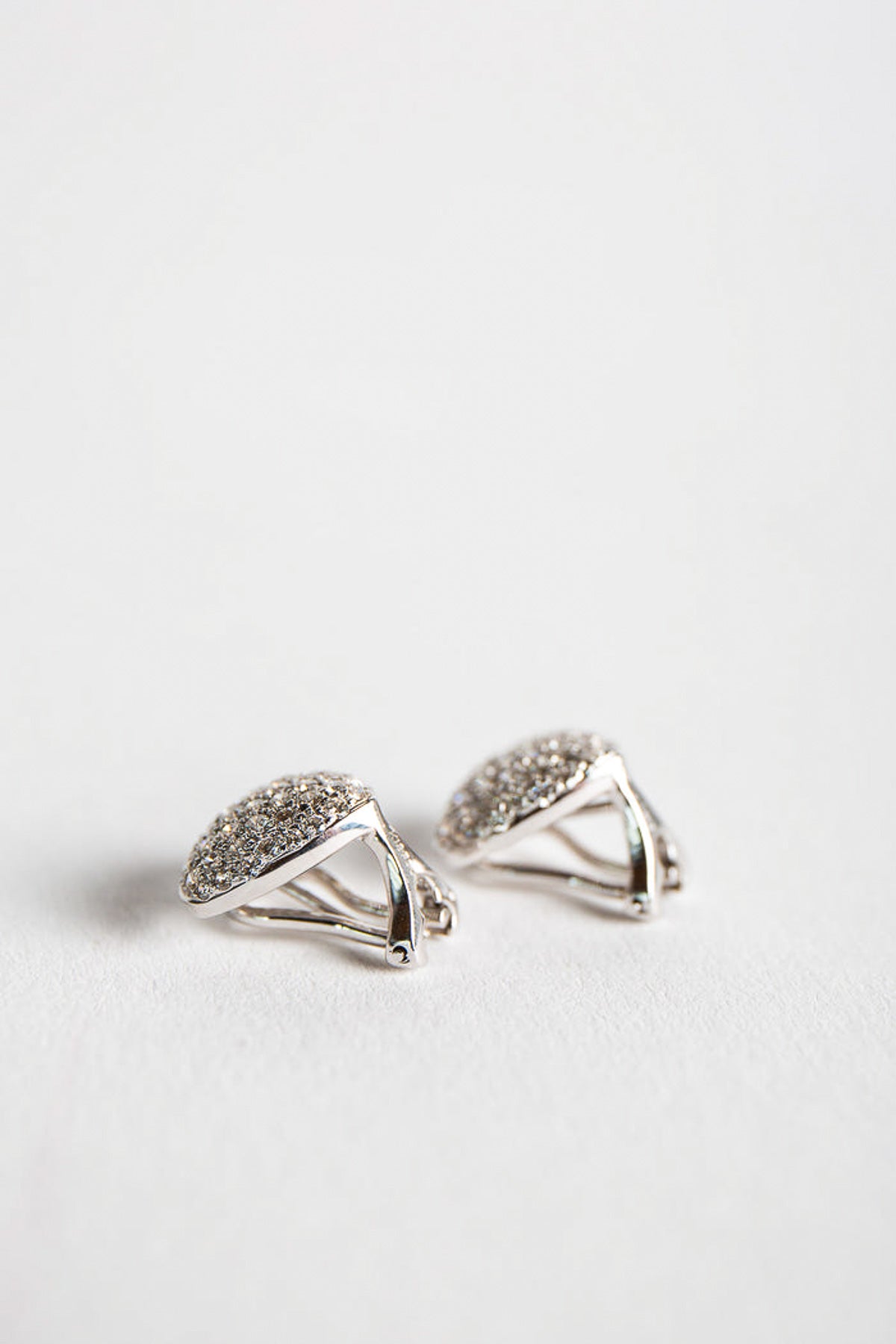 MAXFIELD PRIVATE COLLECTION | HEART CLUSTER EARRINGS
