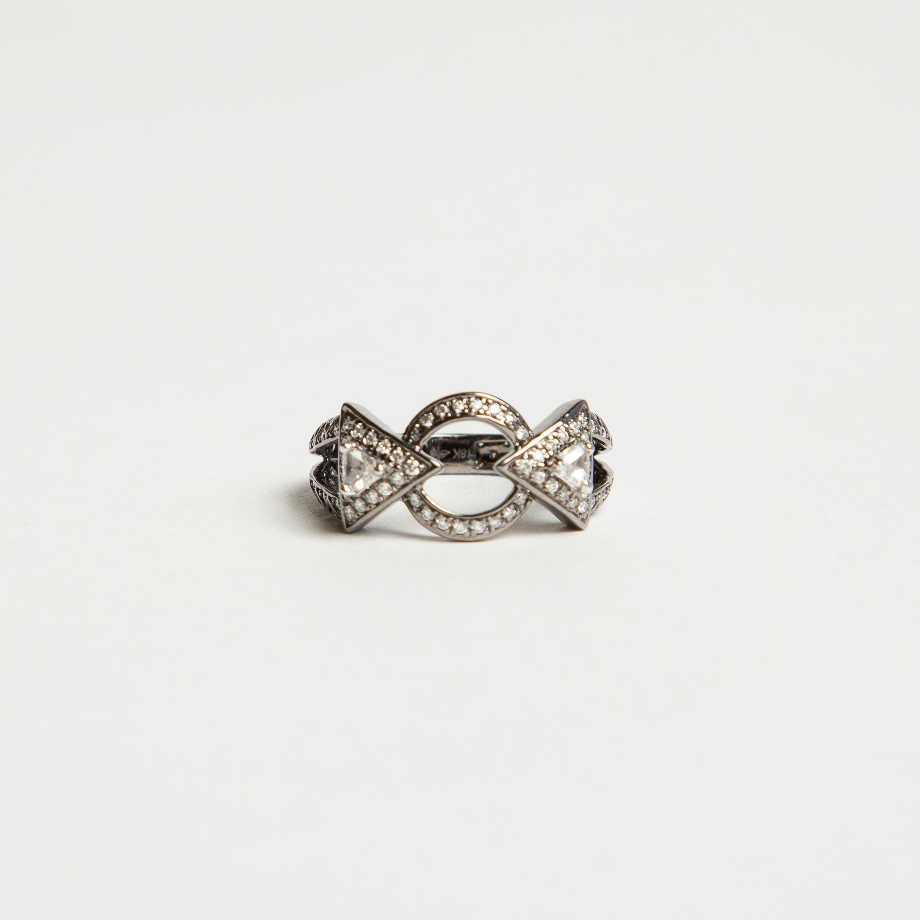 JADE JAGGER | DOUBLE DIAMOND TRIANGLE RING