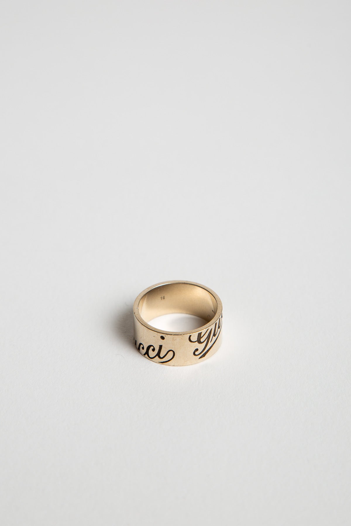 MAXFIELD COLLECTION | 1960'S 18K GOLD GUCCI RING