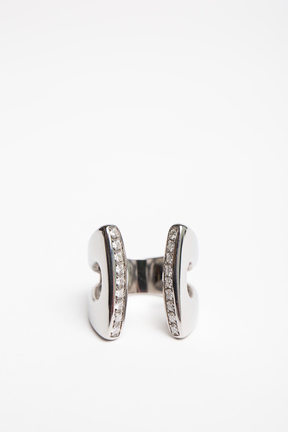 SARAH JANE WILDE | STAINLESS STEEL & DIAMOND RING - MAXFIELD LA