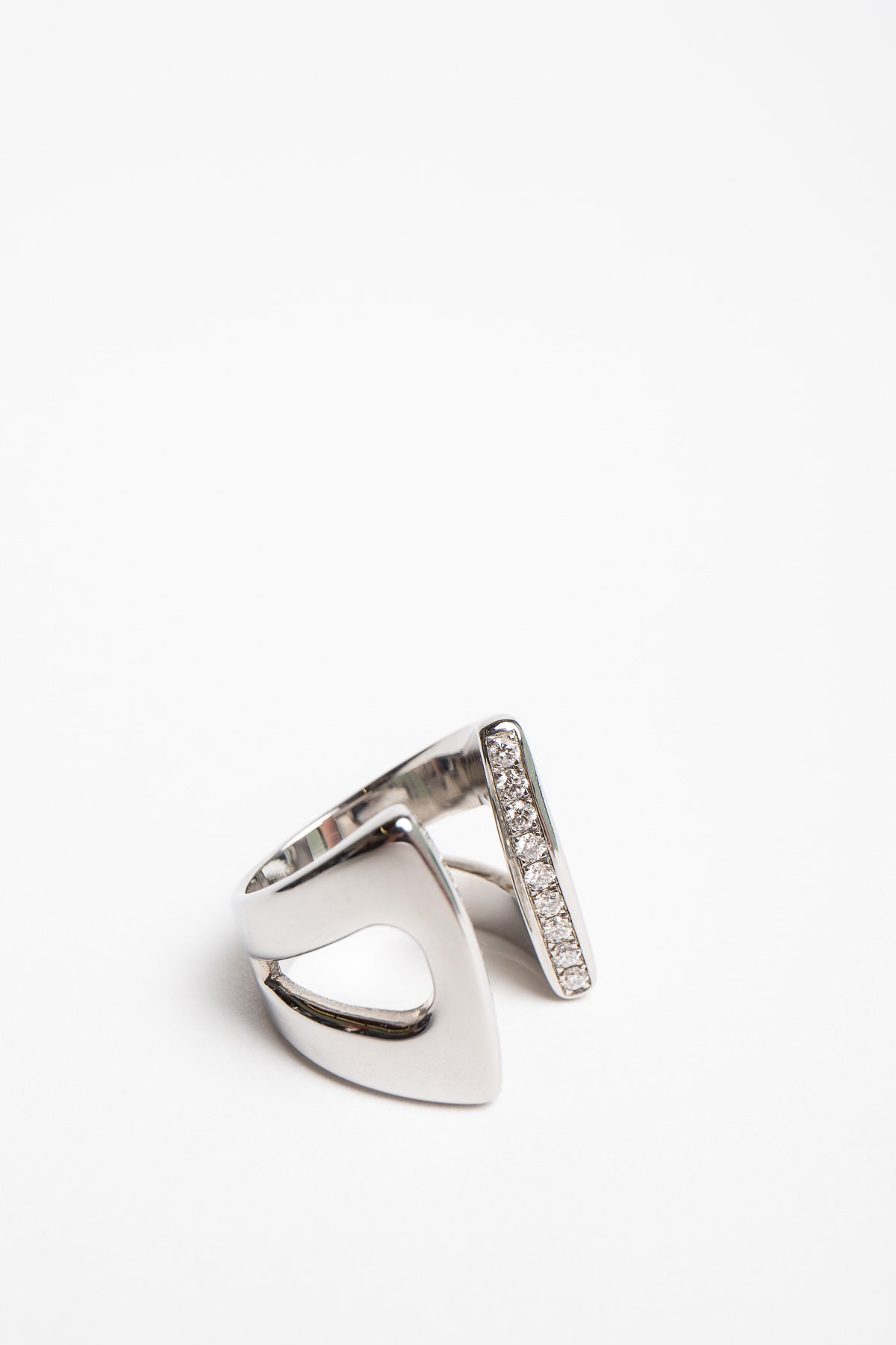 SARAH JANE WILDE | STAINLESS STEEL & DIAMOND RING - MAXFIELD LA