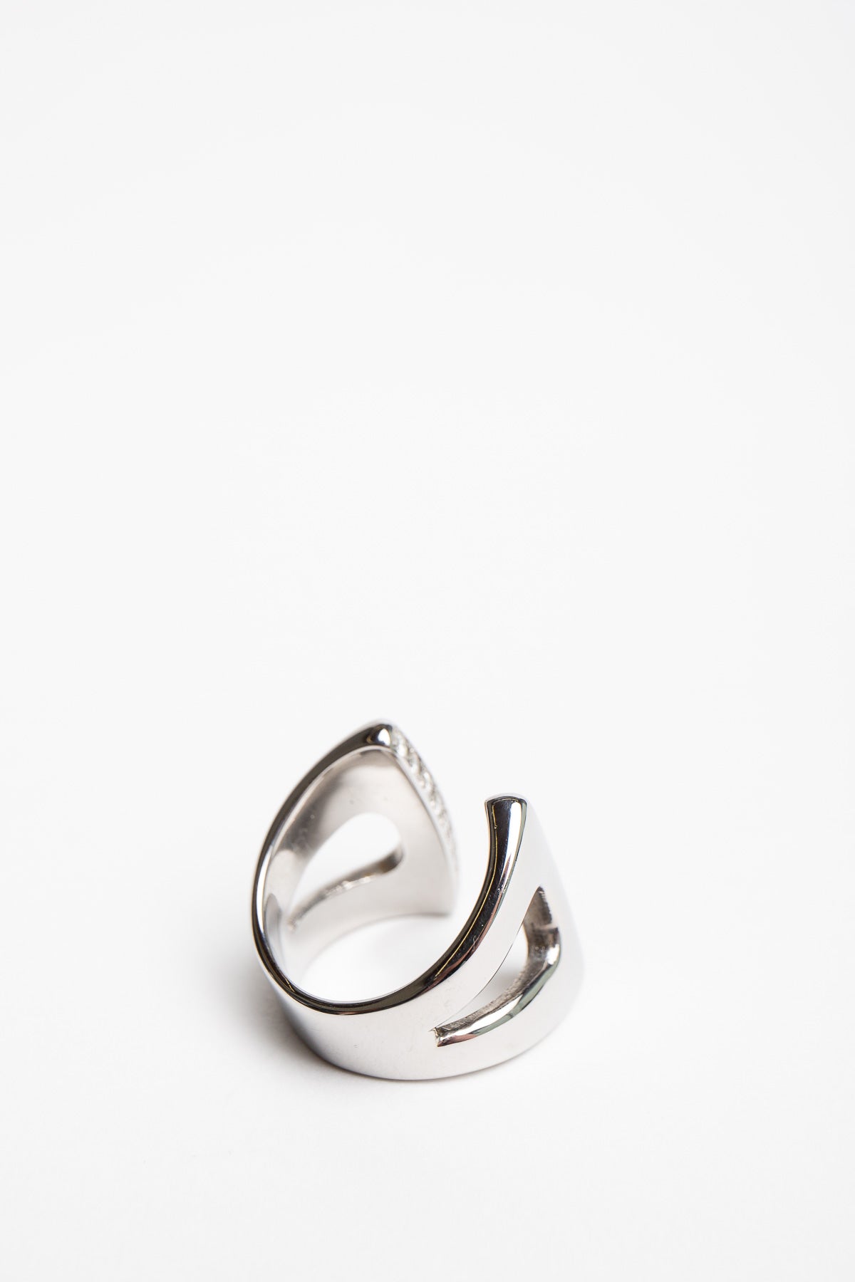SARAH JANE WILDE | STAINLESS STEEL & DIAMOND RING - MAXFIELD LA