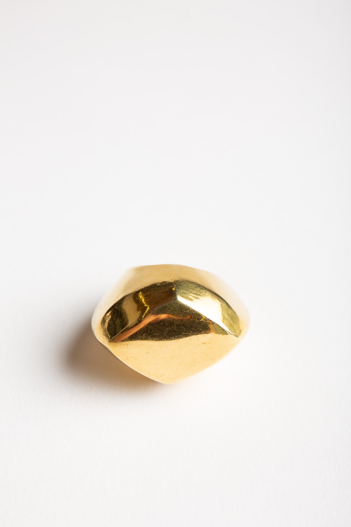MAXFIELD PRIVATE COLLECTION | 1970'S MODERNIST 18K RING